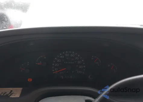 2003 Ford E-350 Super Duty Xl/Xlt z USA, uszkodzony, nr VIN 1FBSS31L83HA89114